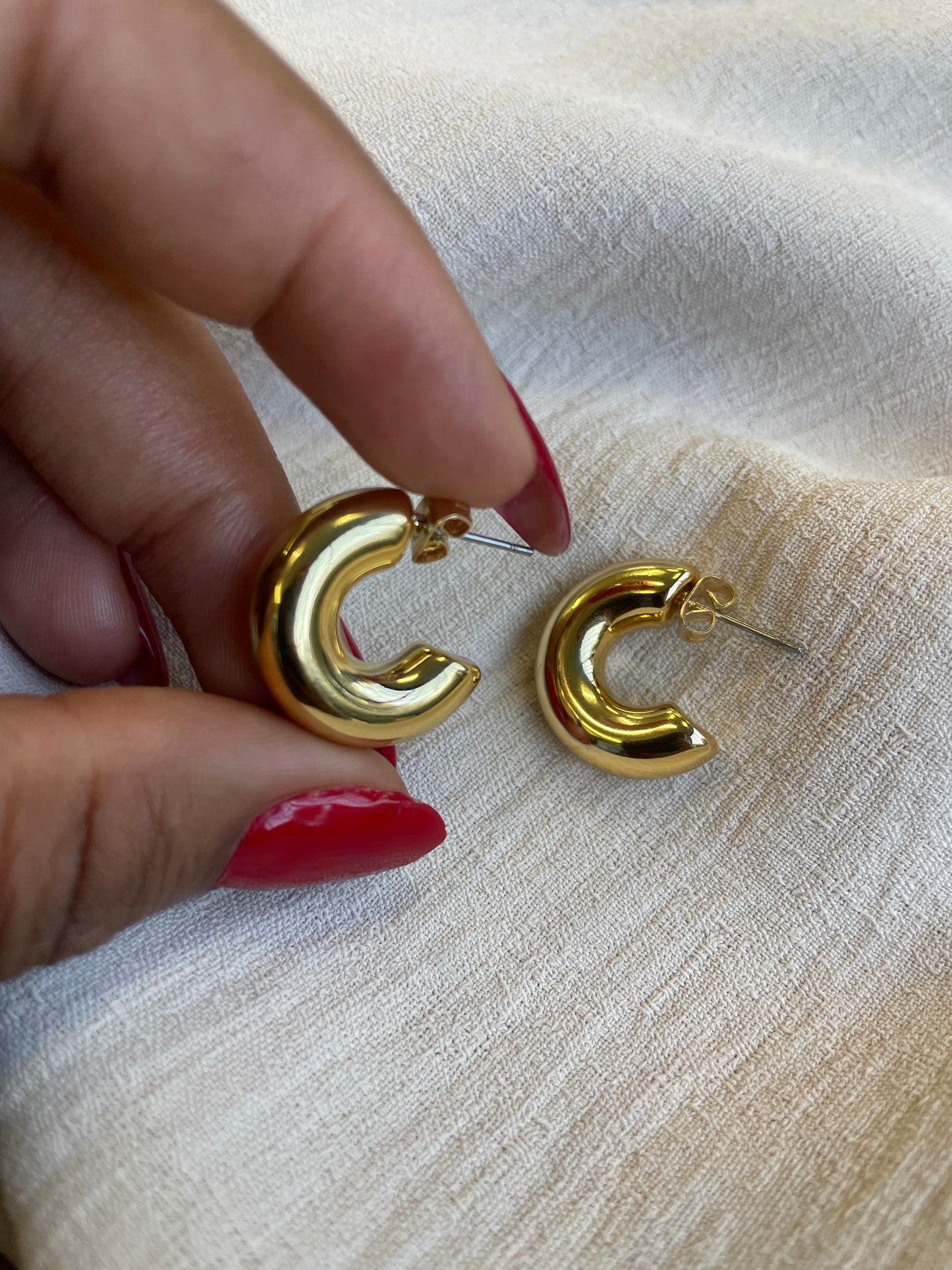 Small Minimalist gold hoops