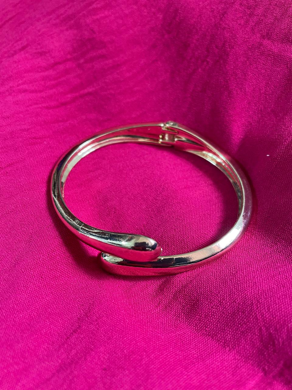 Link Bangle
