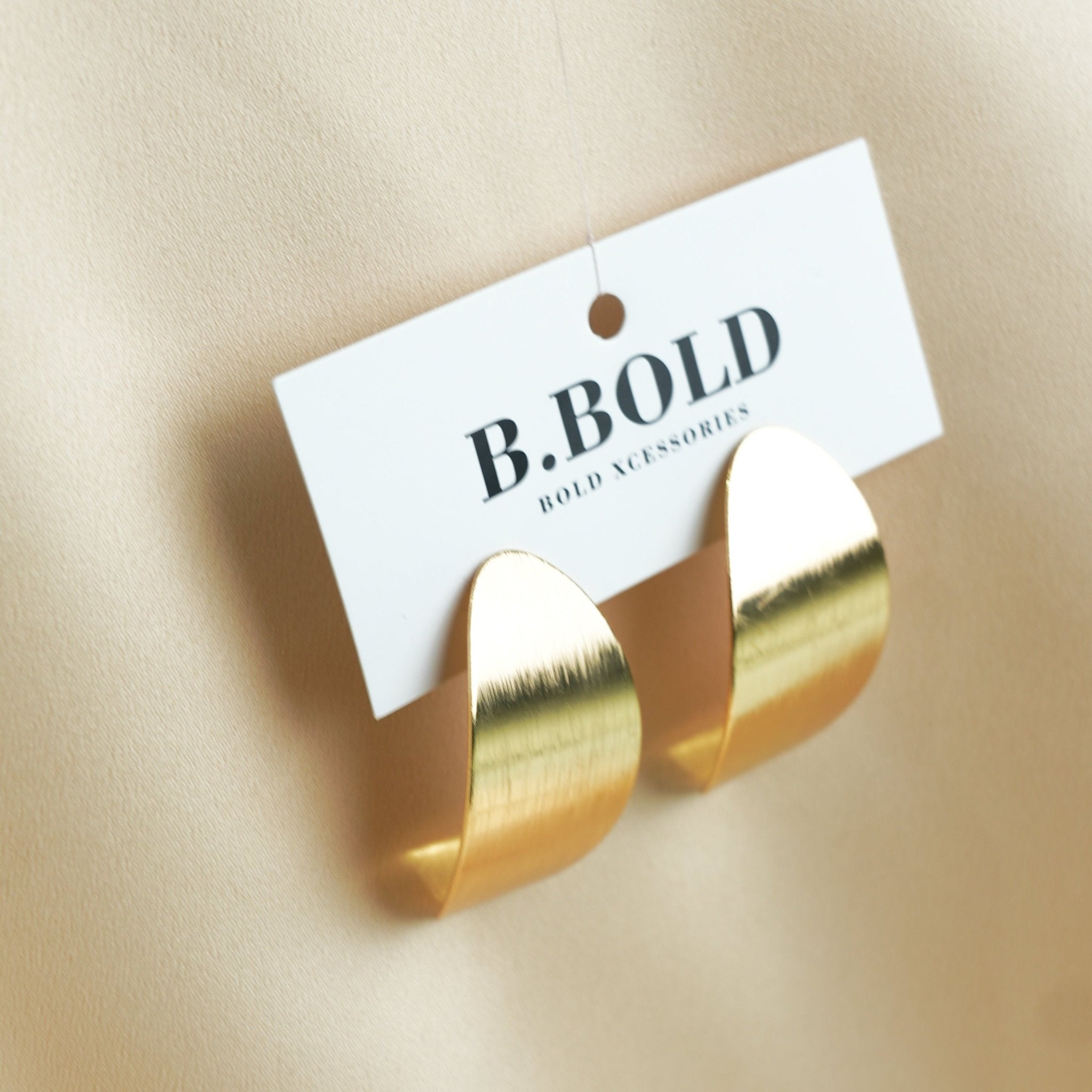 The Arc Earrings - Tol'thema