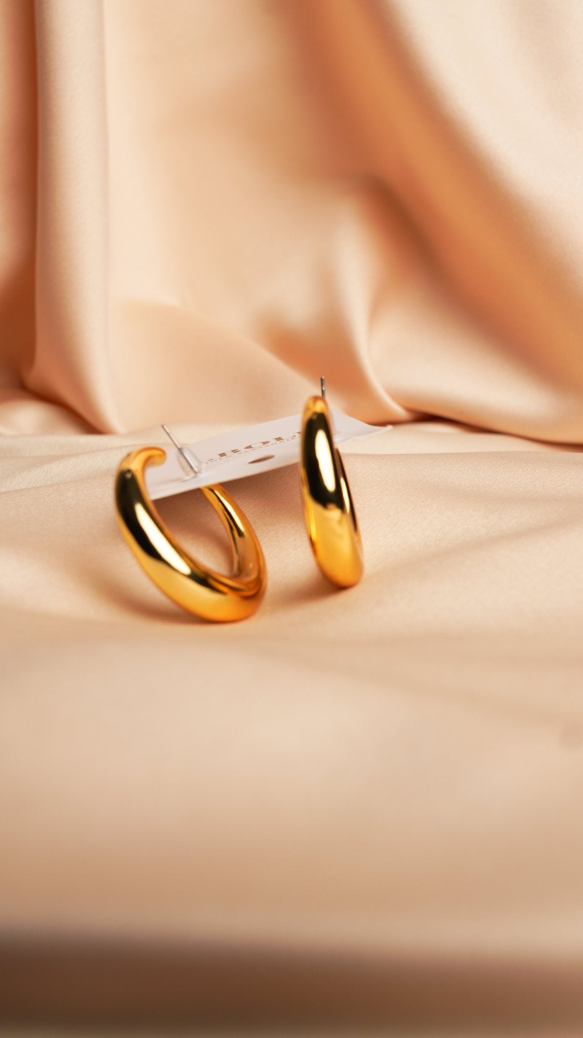 The Crescent Earring - Tol'thema