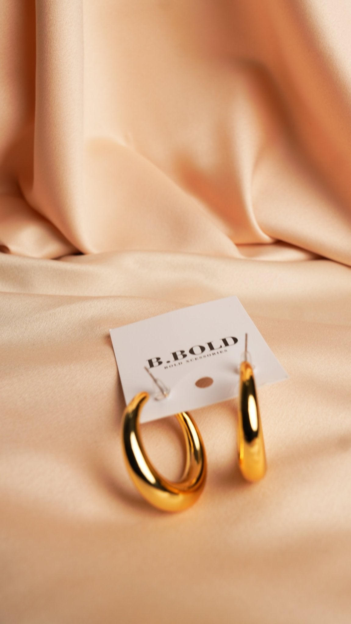 The Crescent Earring - Tol'thema