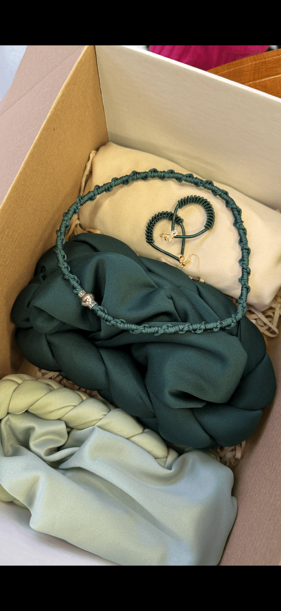 Tol’thema’s Gift Box - Tol'thema