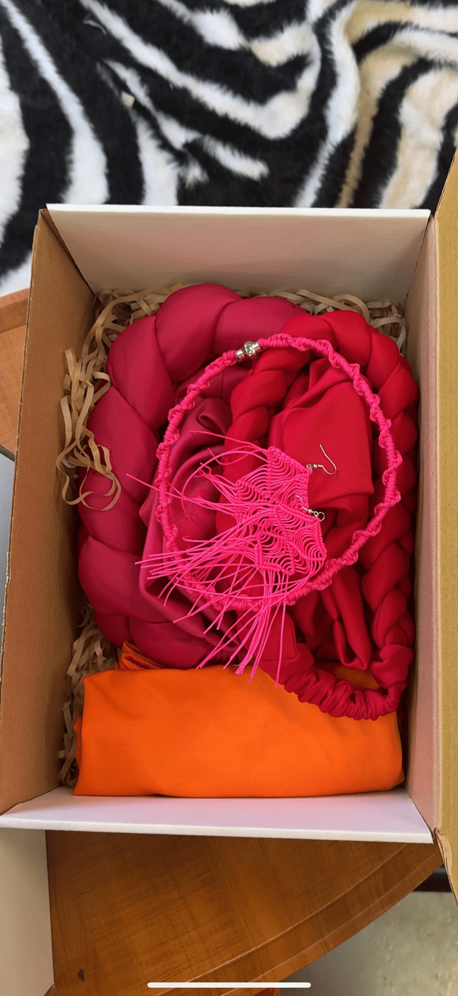 Tol’thema’s Gift Box - Tol'thema